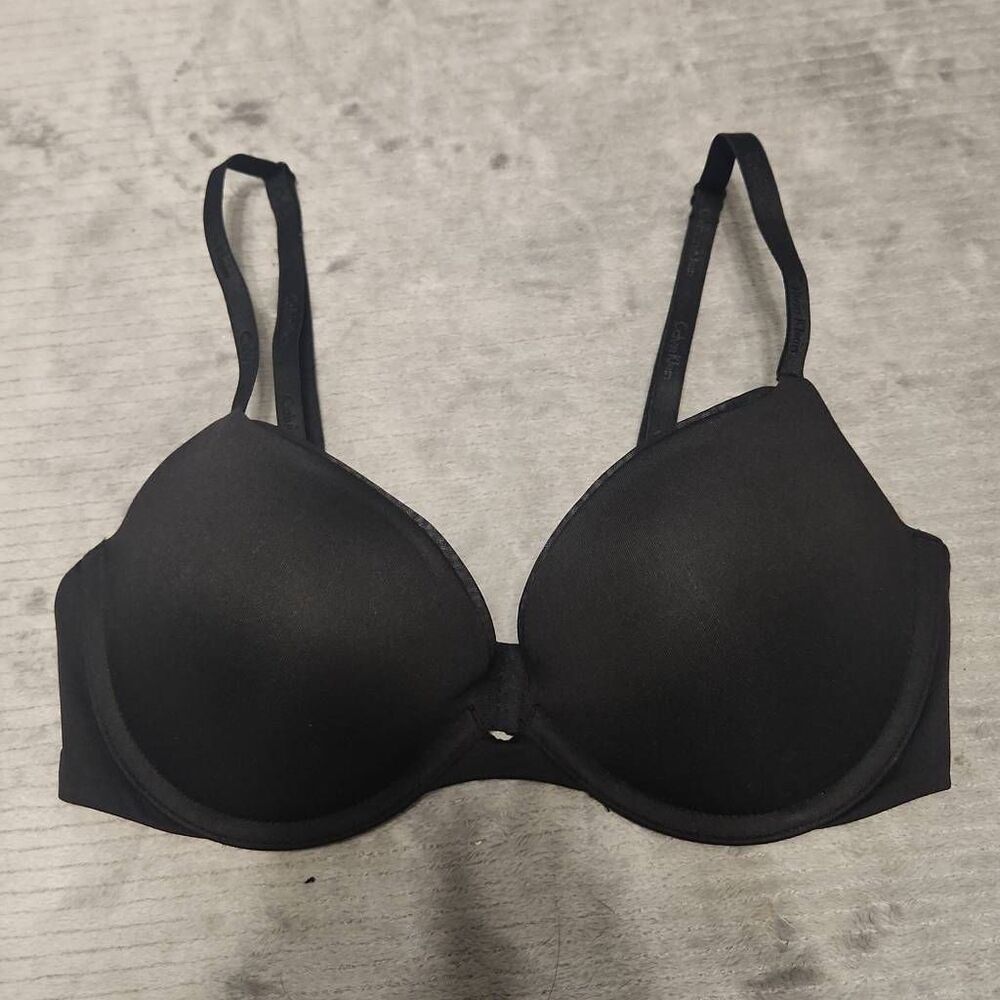 Calvin Klein QP14280 Constant Padded Push Up Plunge Bra Black 32C